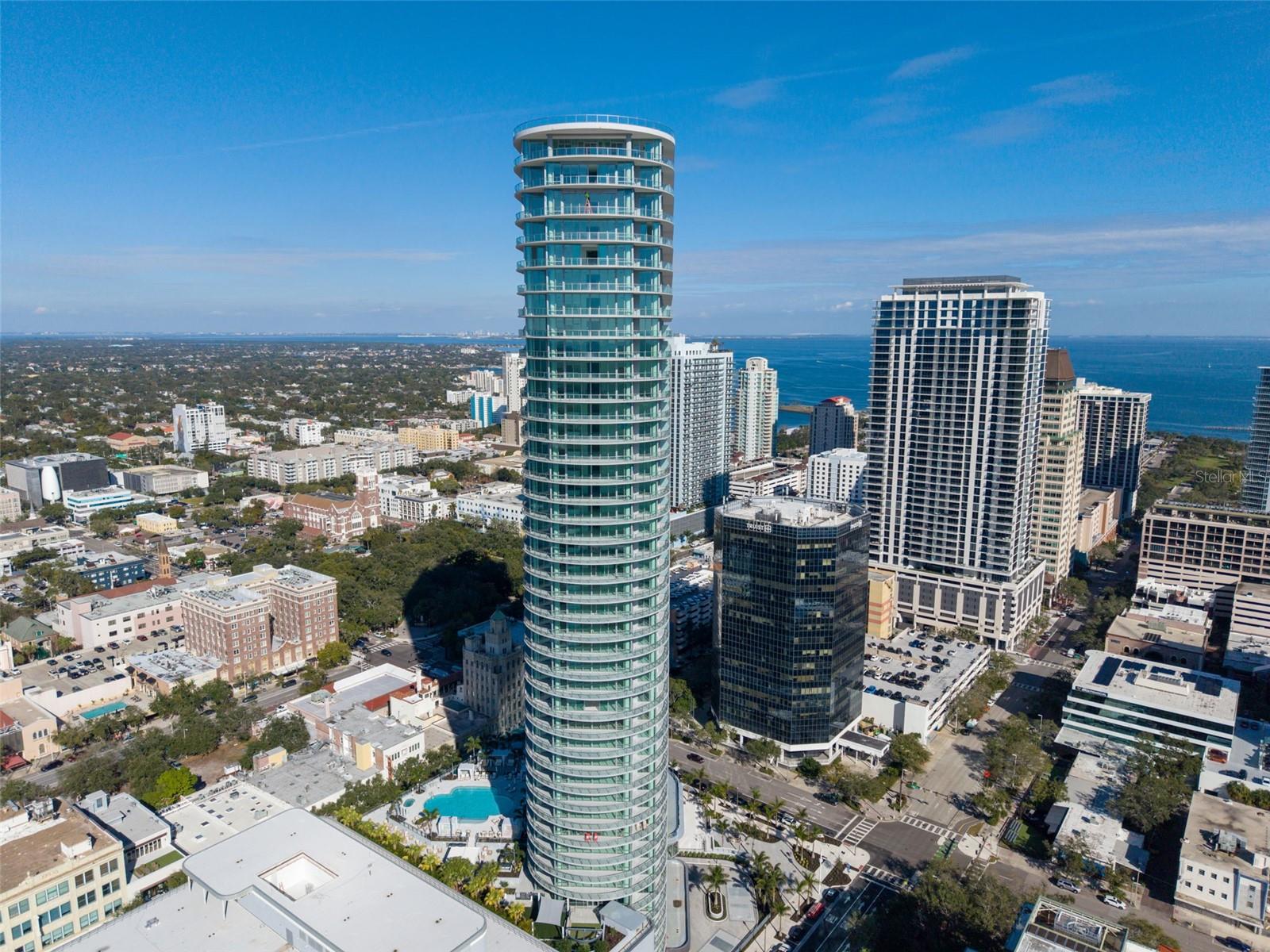 400 CENTRAL AVE #2205