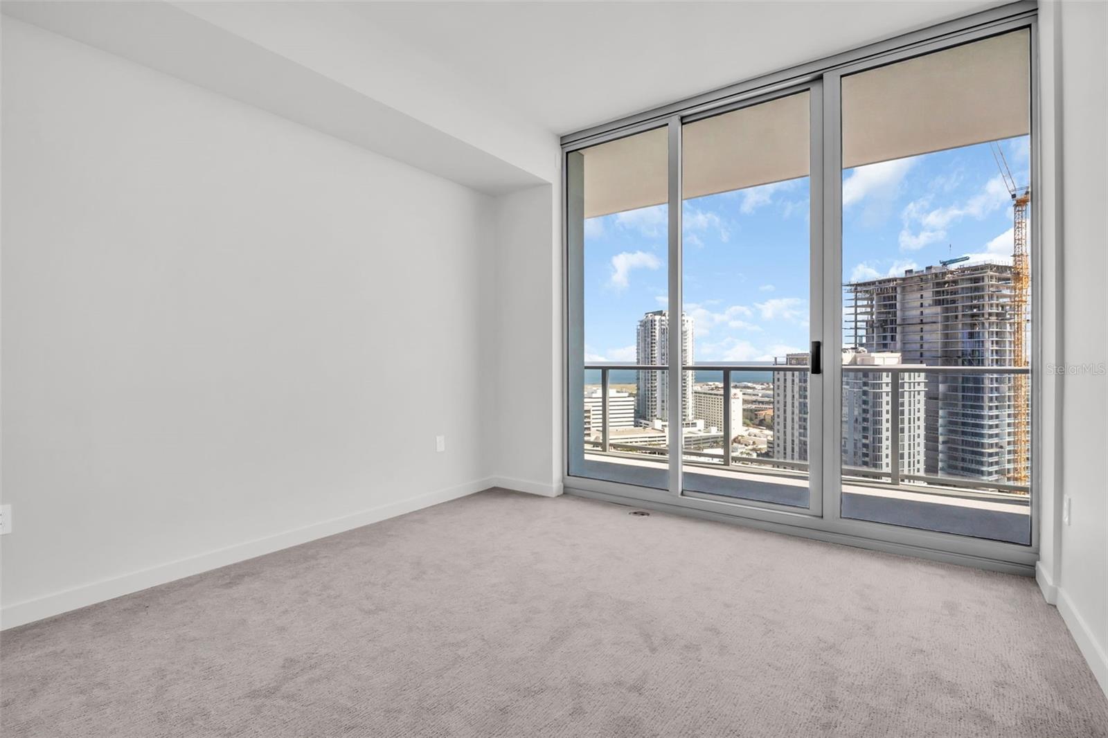 400 CENTRAL AVE #2205