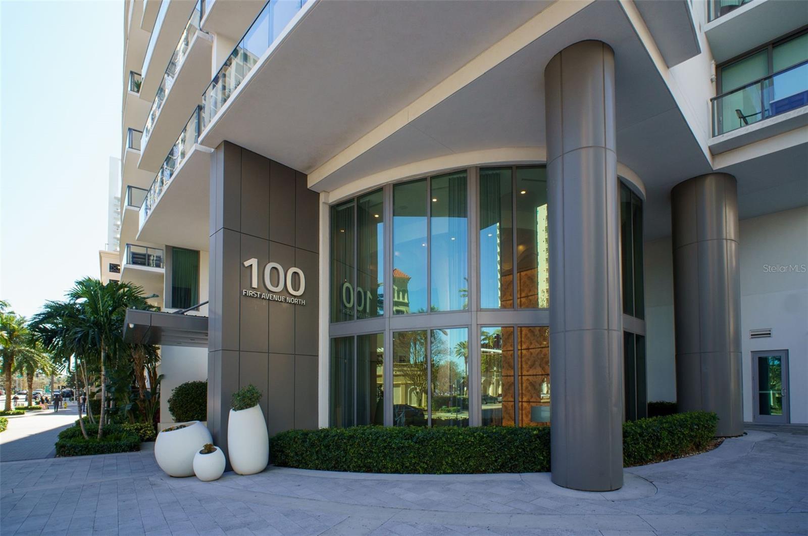 100 1ST AVE N #3404