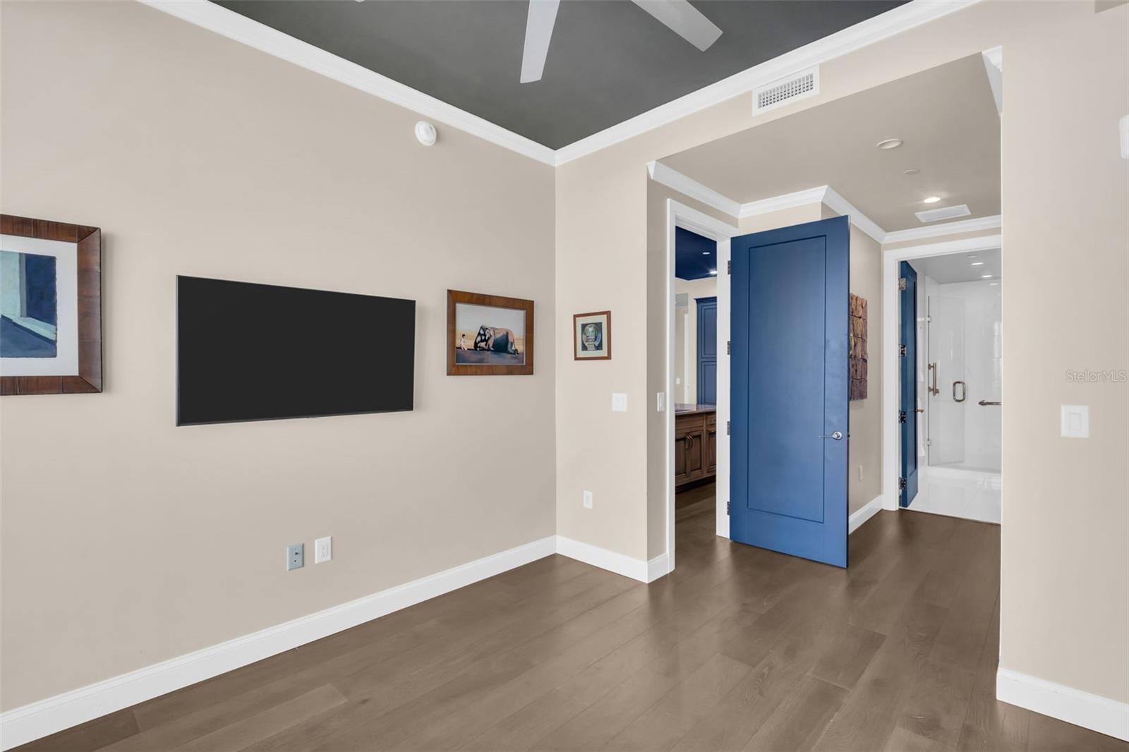 100 1ST AVE N #3404