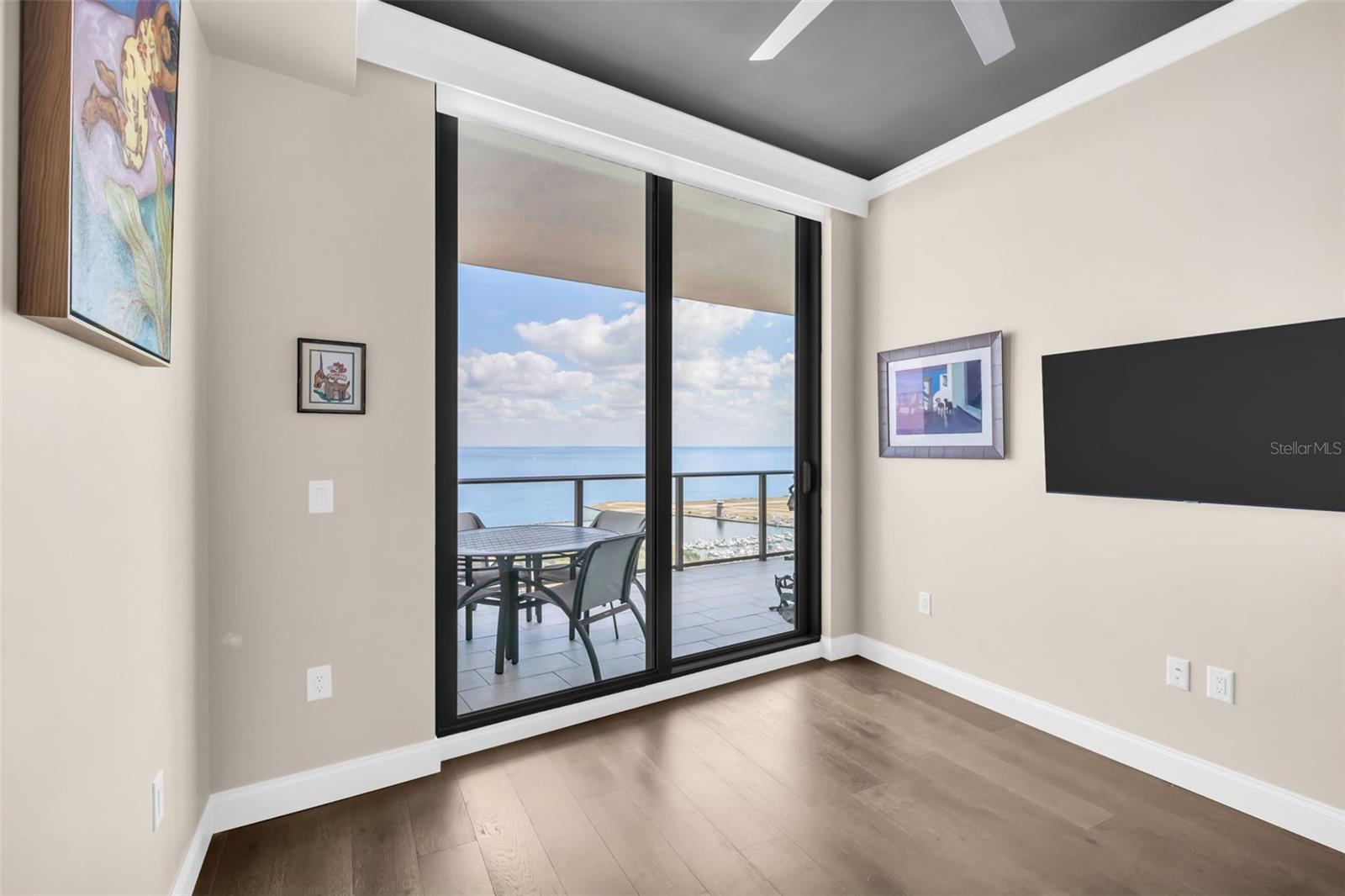 100 1ST AVE N #3404