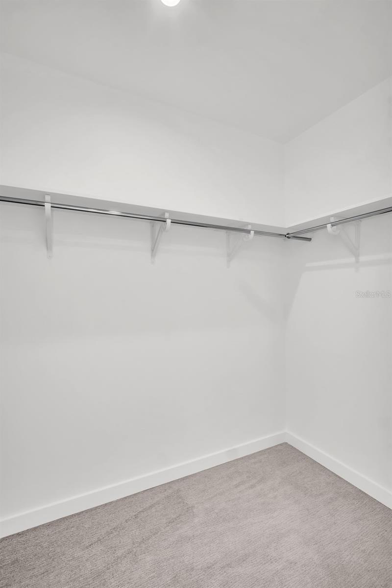 400 CENTRAL AVE #2605