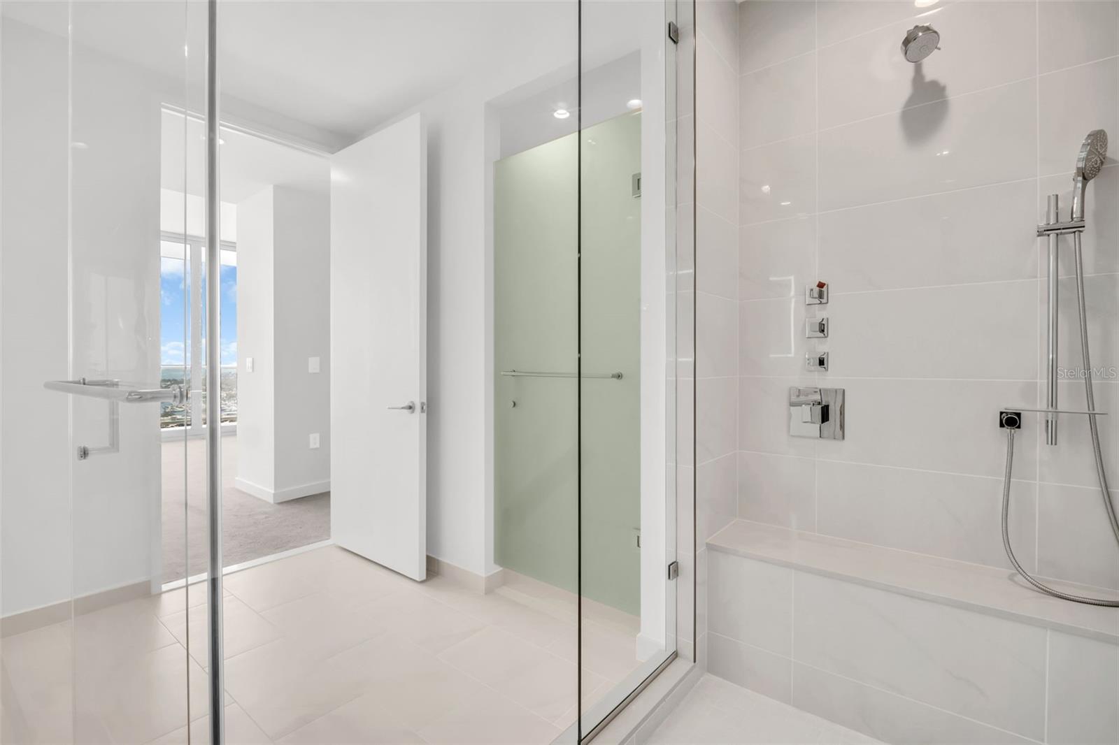 400 CENTRAL AVE #2605