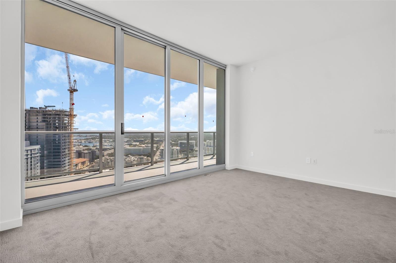 400 CENTRAL AVE #2605