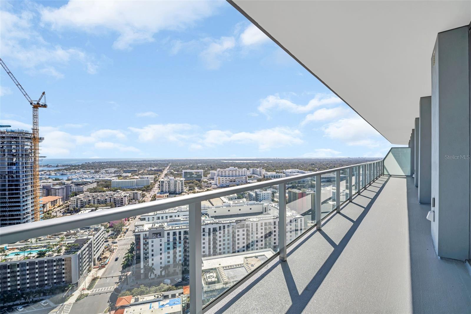 400 CENTRAL AVE #2605