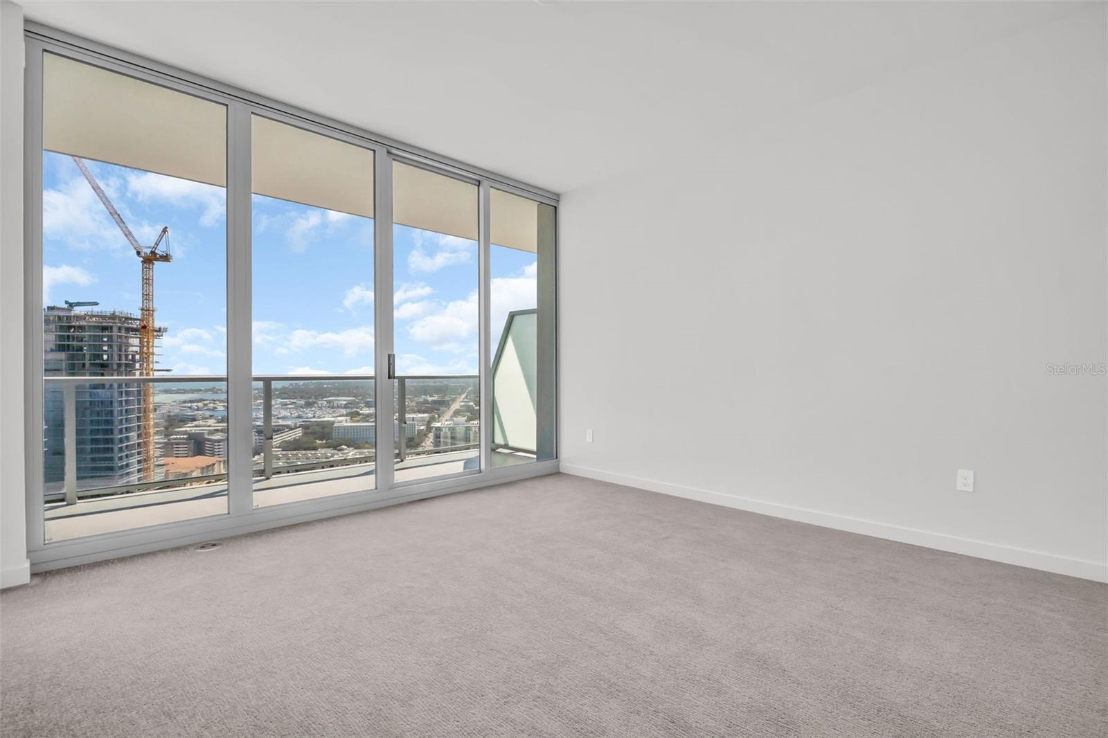 400 CENTRAL AVE #2605
