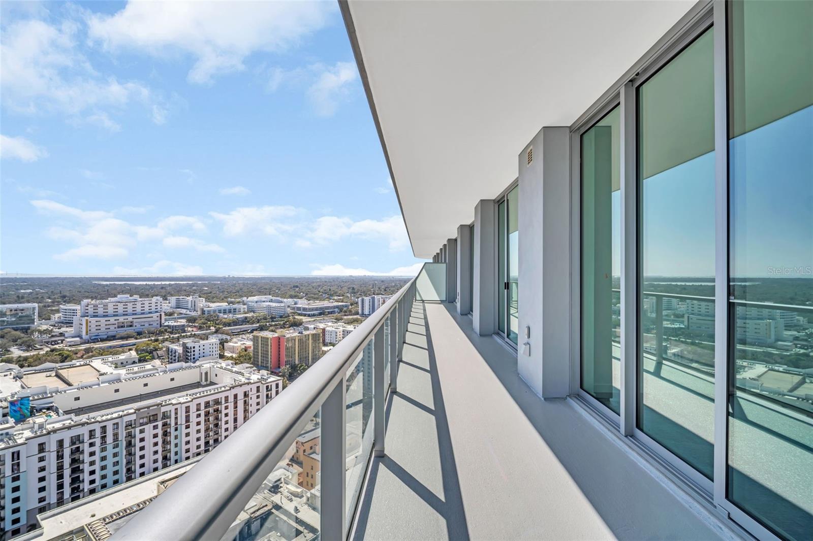 400 CENTRAL AVE #2605