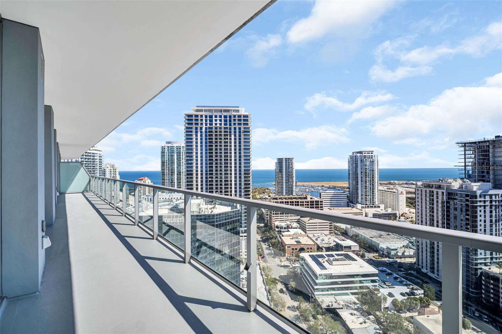 400 CENTRAL AVE #2605