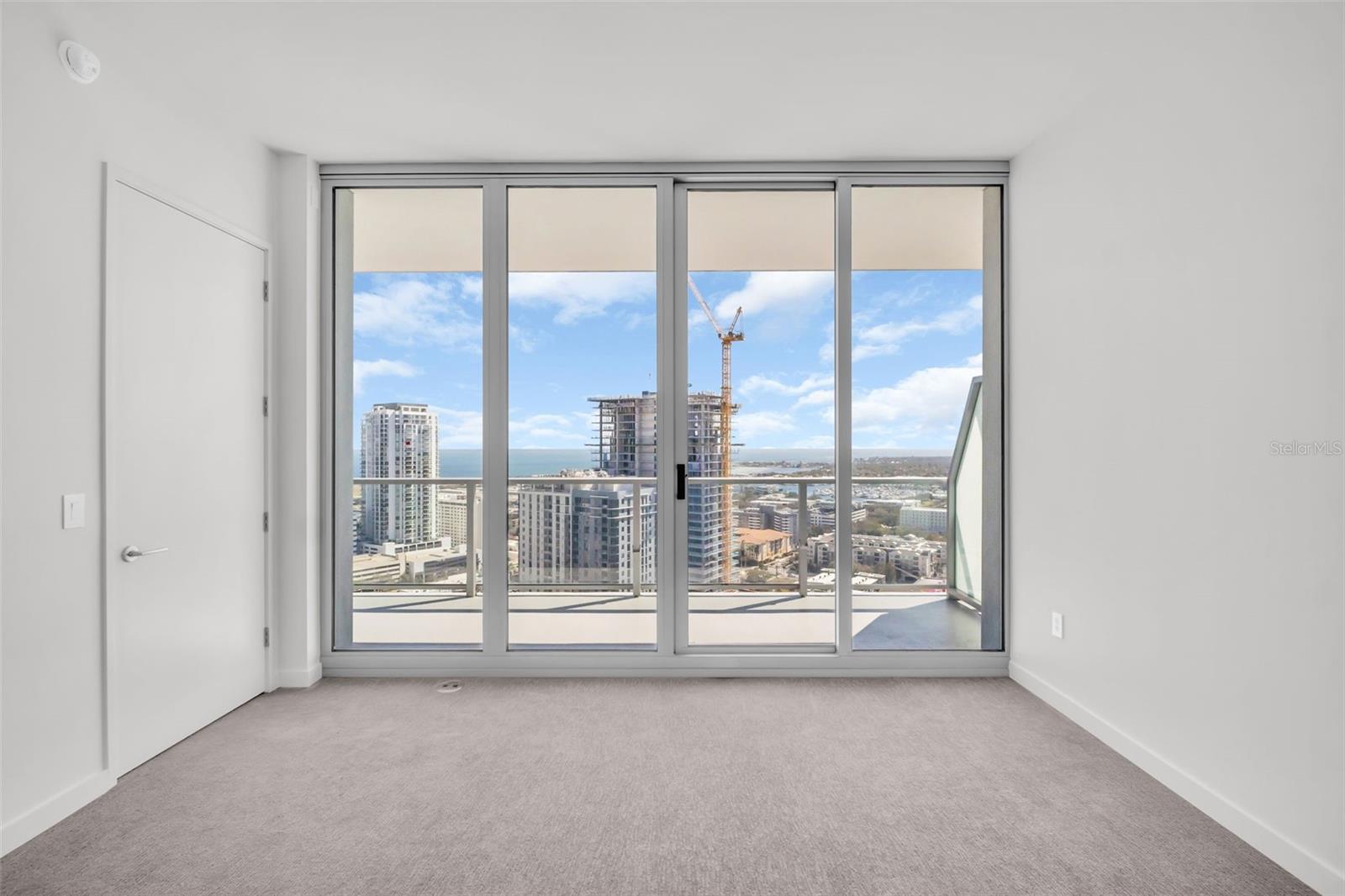 400 CENTRAL AVE #2605