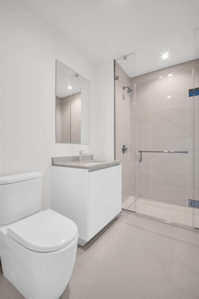 400 CENTRAL AVE #2605