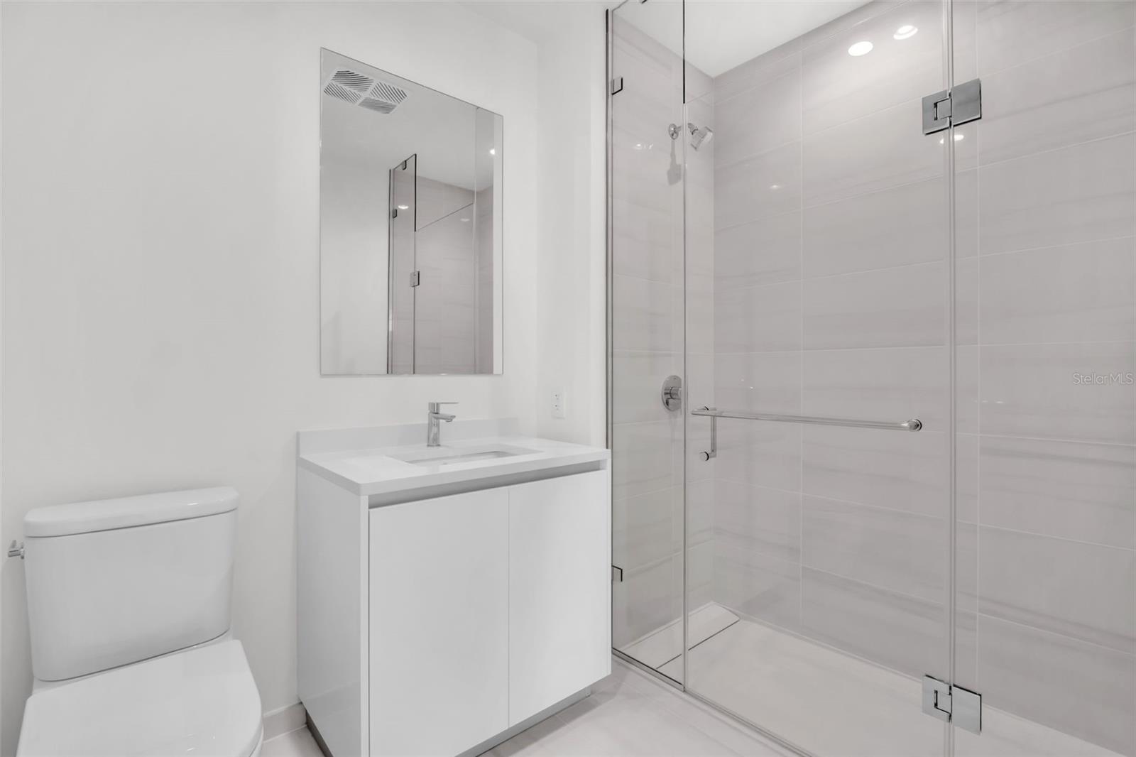 400 CENTRAL AVE #3606