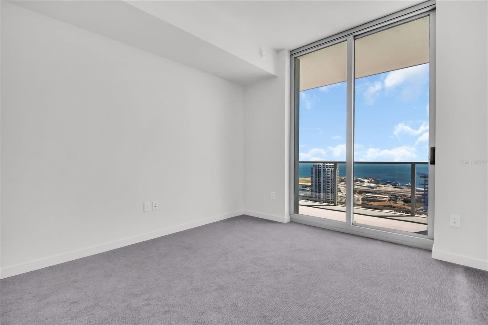 400 CENTRAL AVE #3606