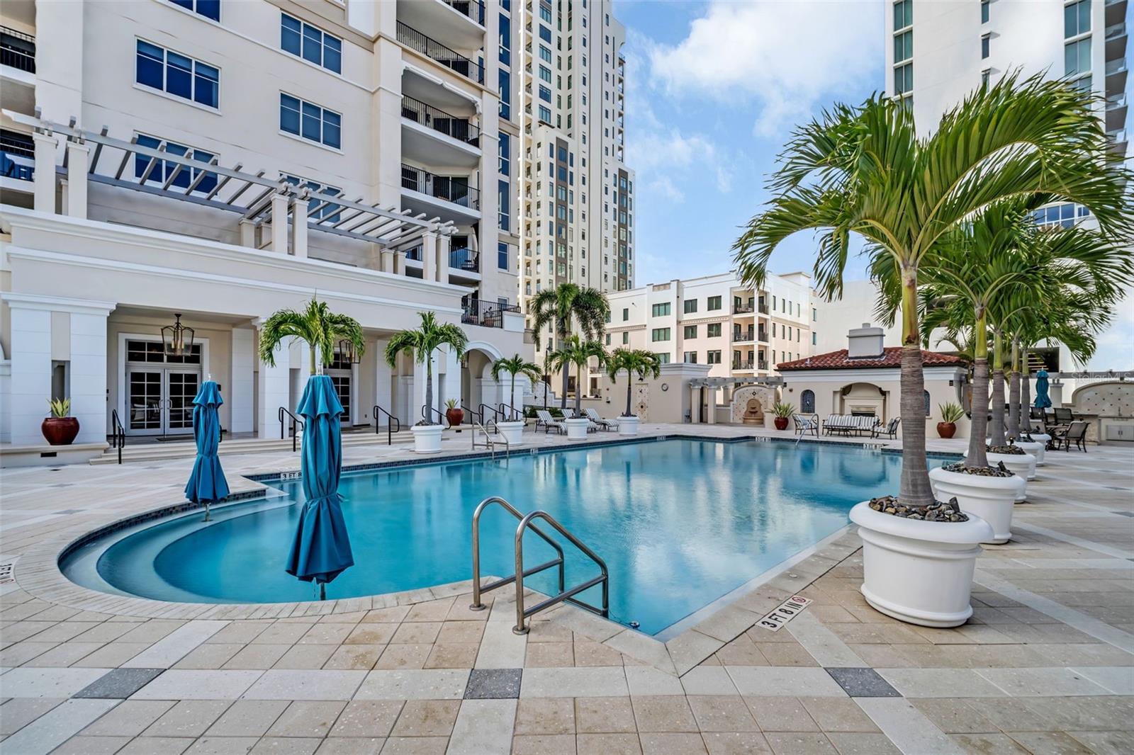 300 BEACH DR NE #2604