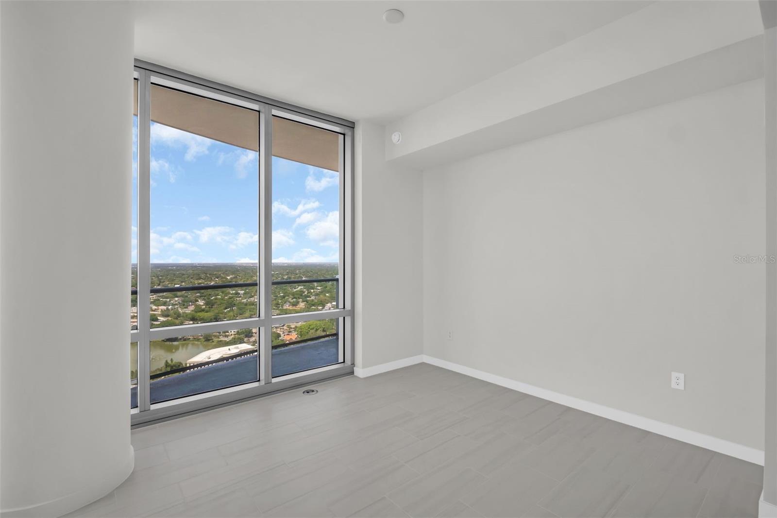 400 CENTRAL AVE #3401