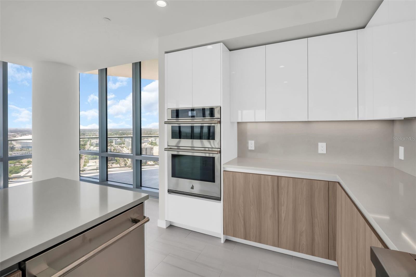 400 CENTRAL AVE #3401