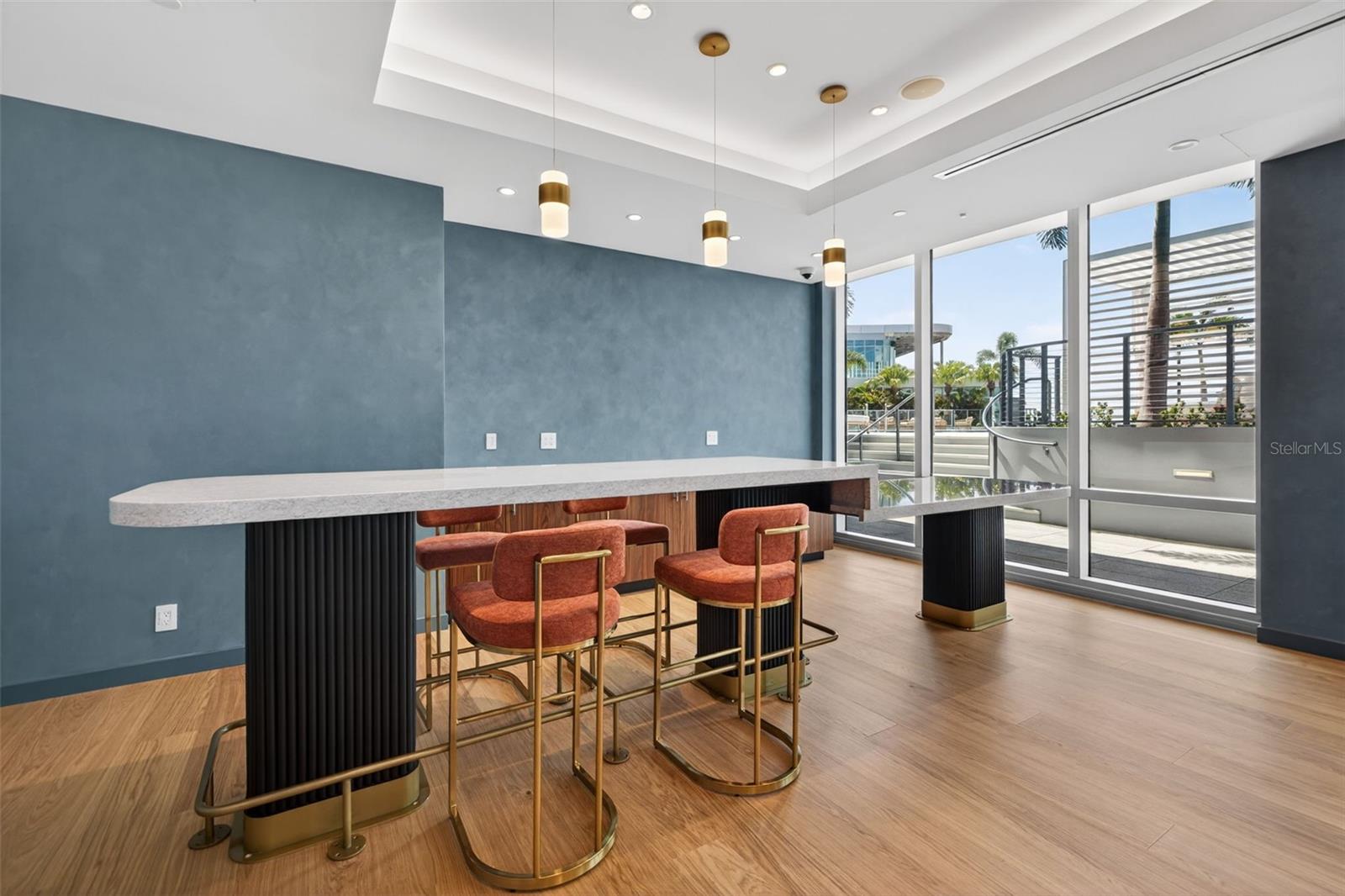 400 CENTRAL AVE #3401
