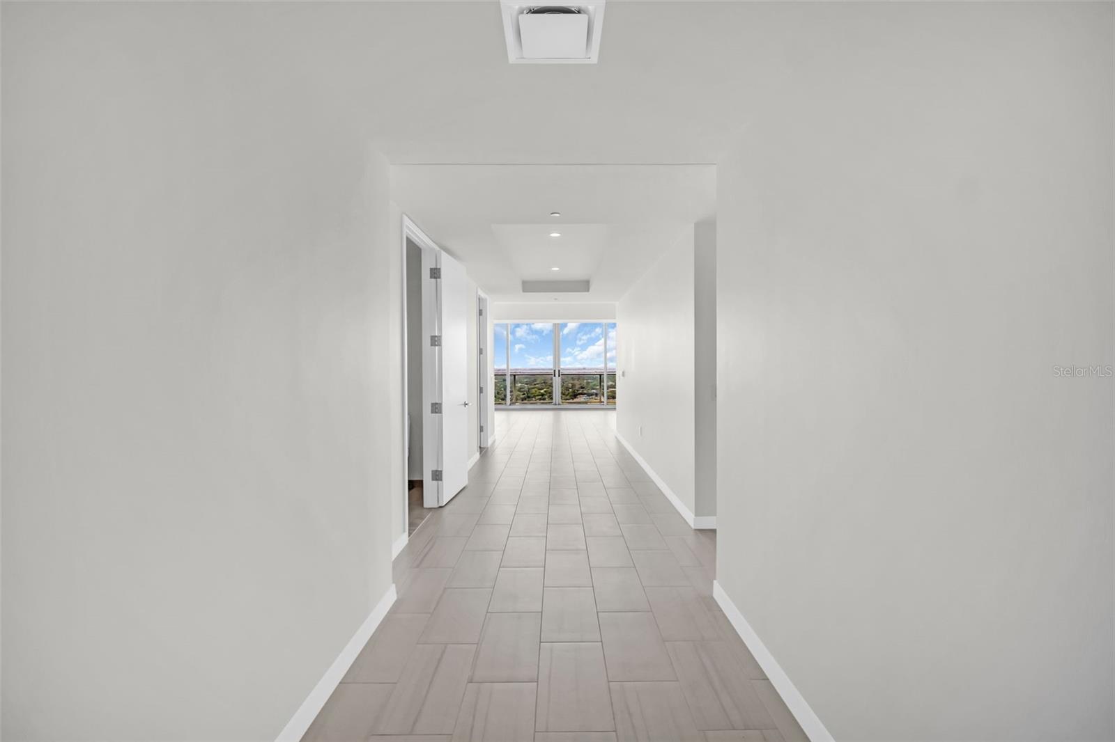 400 CENTRAL AVE #3401