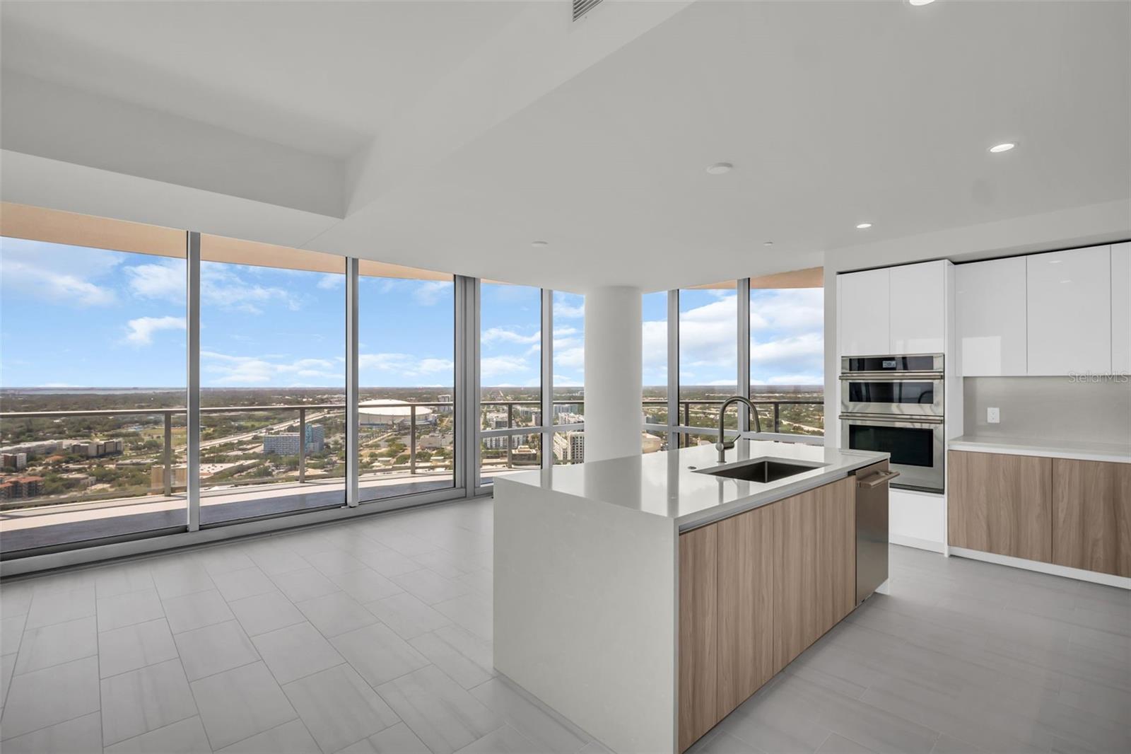 400 CENTRAL AVE #3401