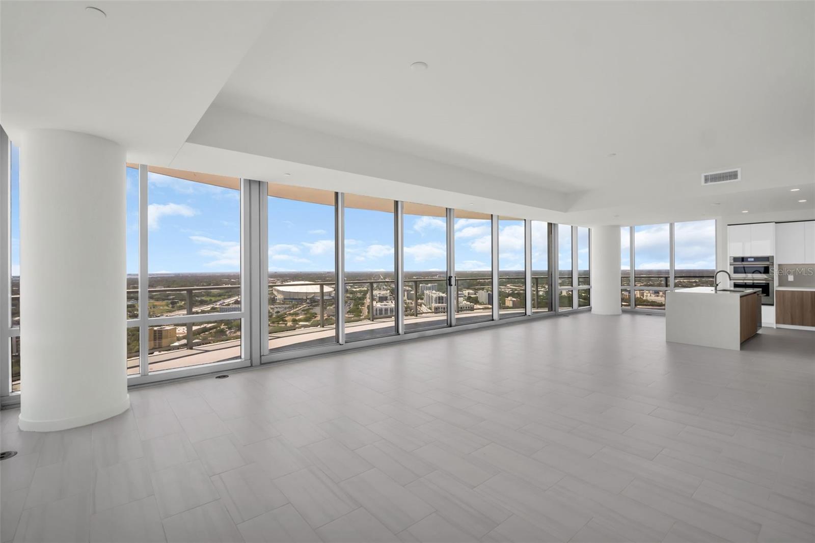 400 CENTRAL AVE #3401