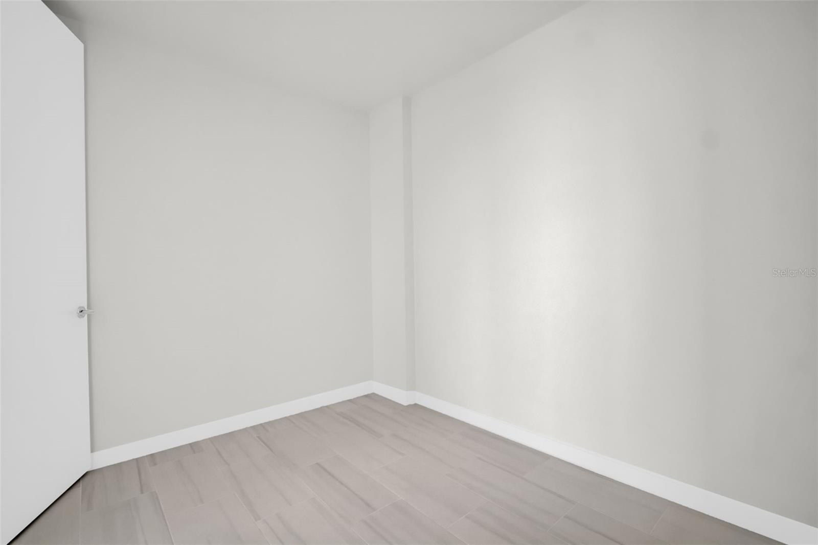 400 CENTRAL AVE #3401
