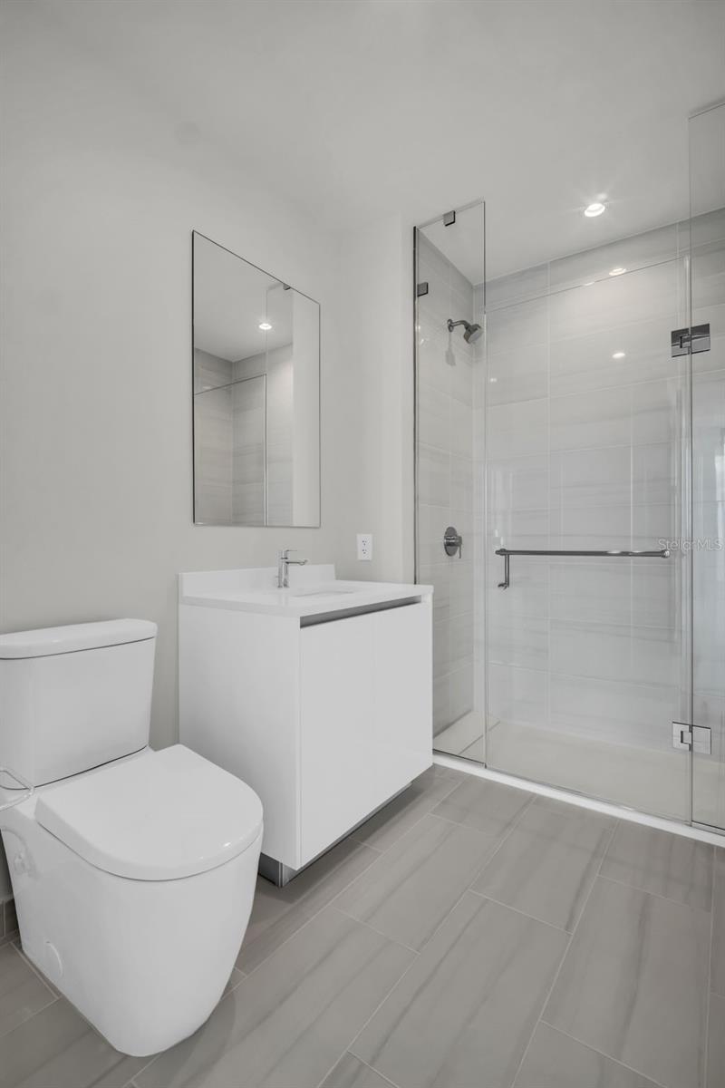 400 CENTRAL AVE #3401
