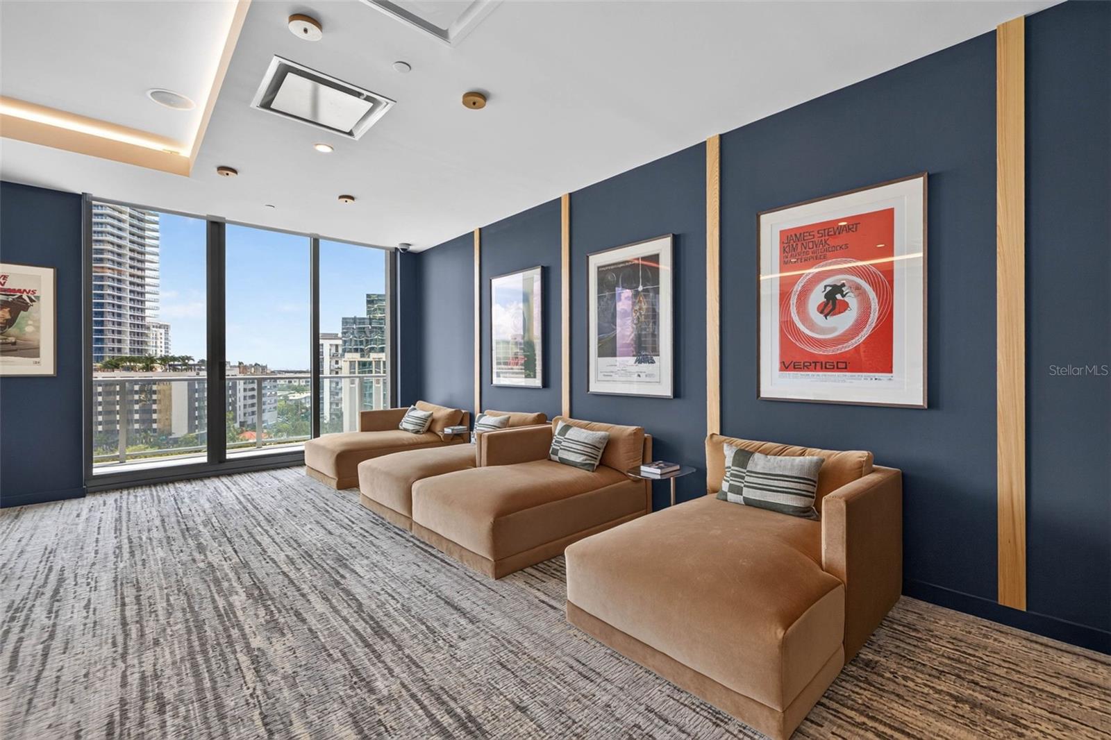 400 CENTRAL AVE #3401