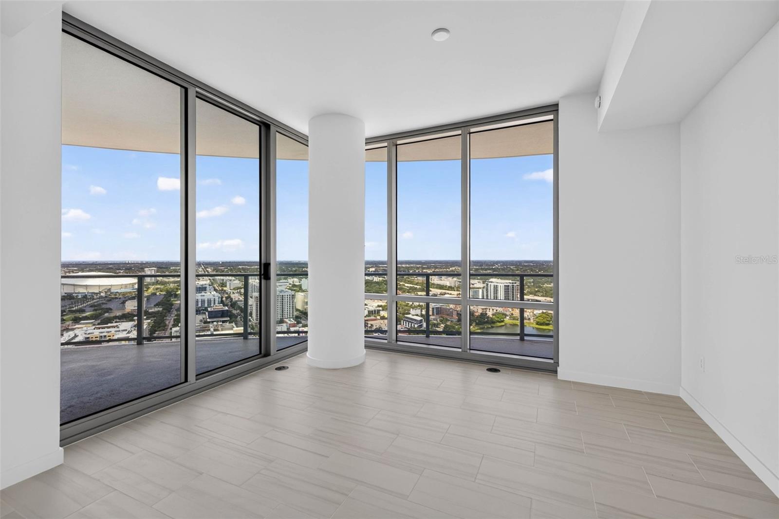 400 CENTRAL AVE #3401