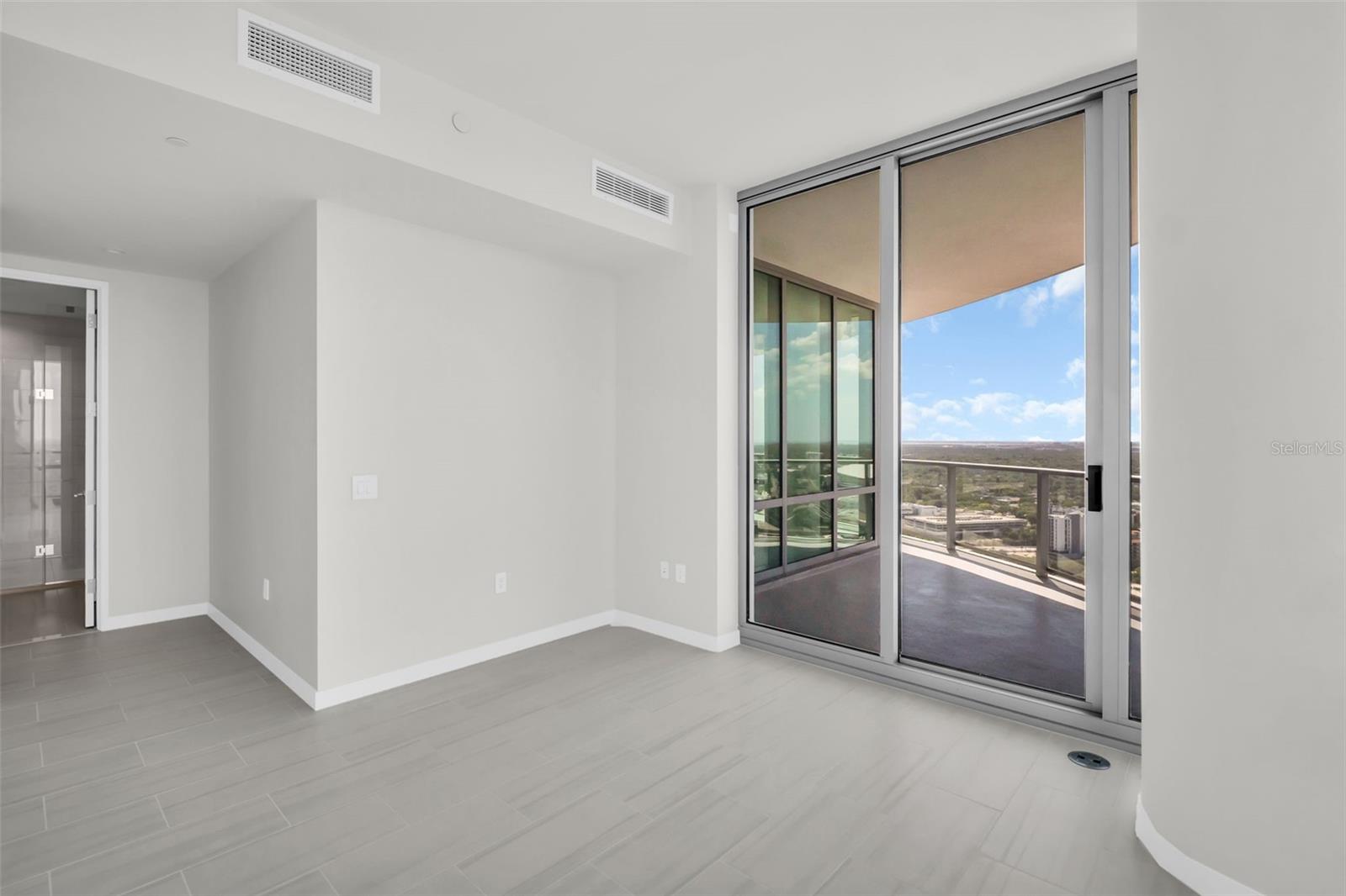 400 CENTRAL AVE #3401