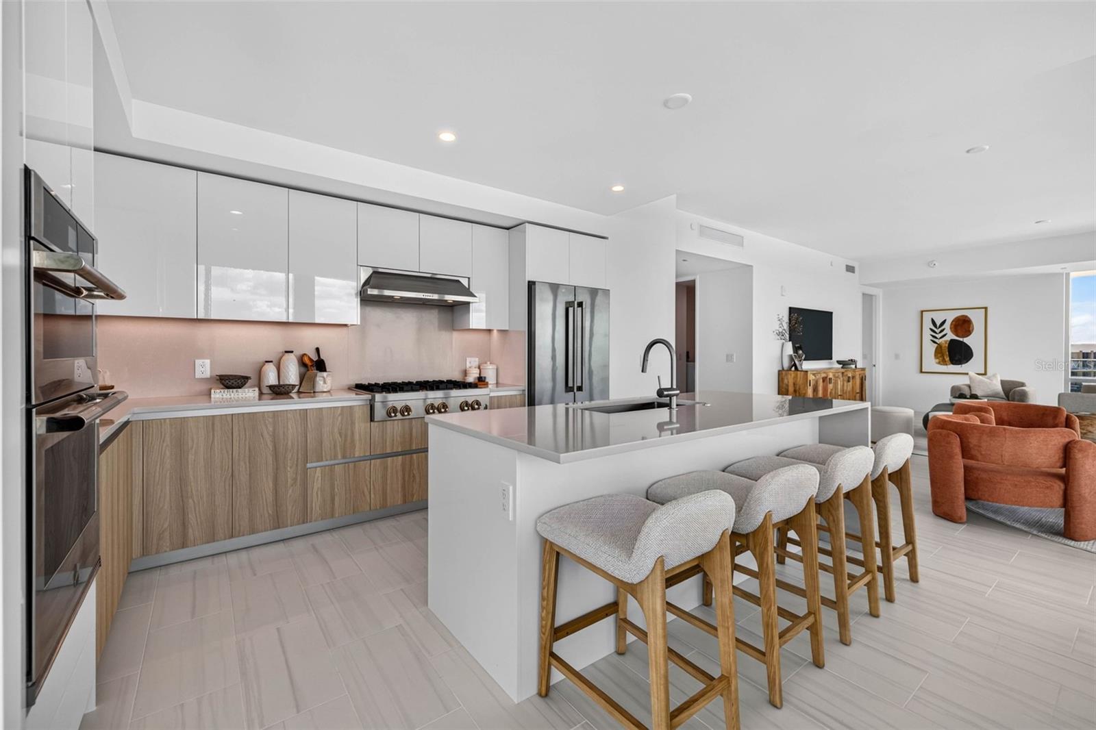 400 CENTRAL AVE #3401