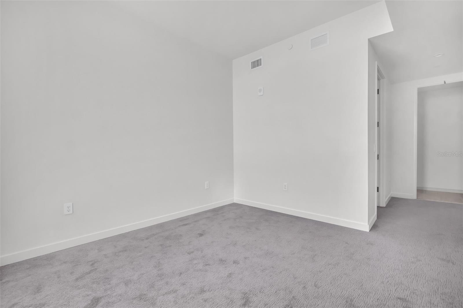 400 CENTRAL AVE #3606