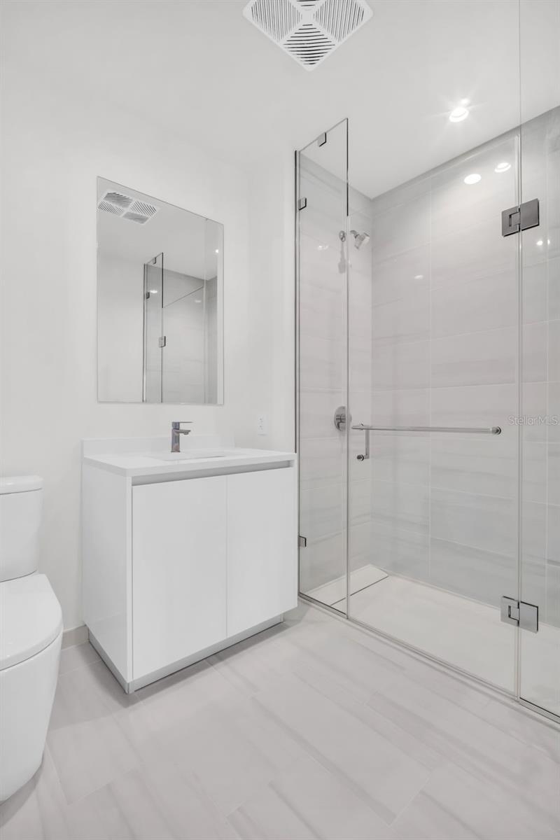 400 CENTRAL AVE #3606