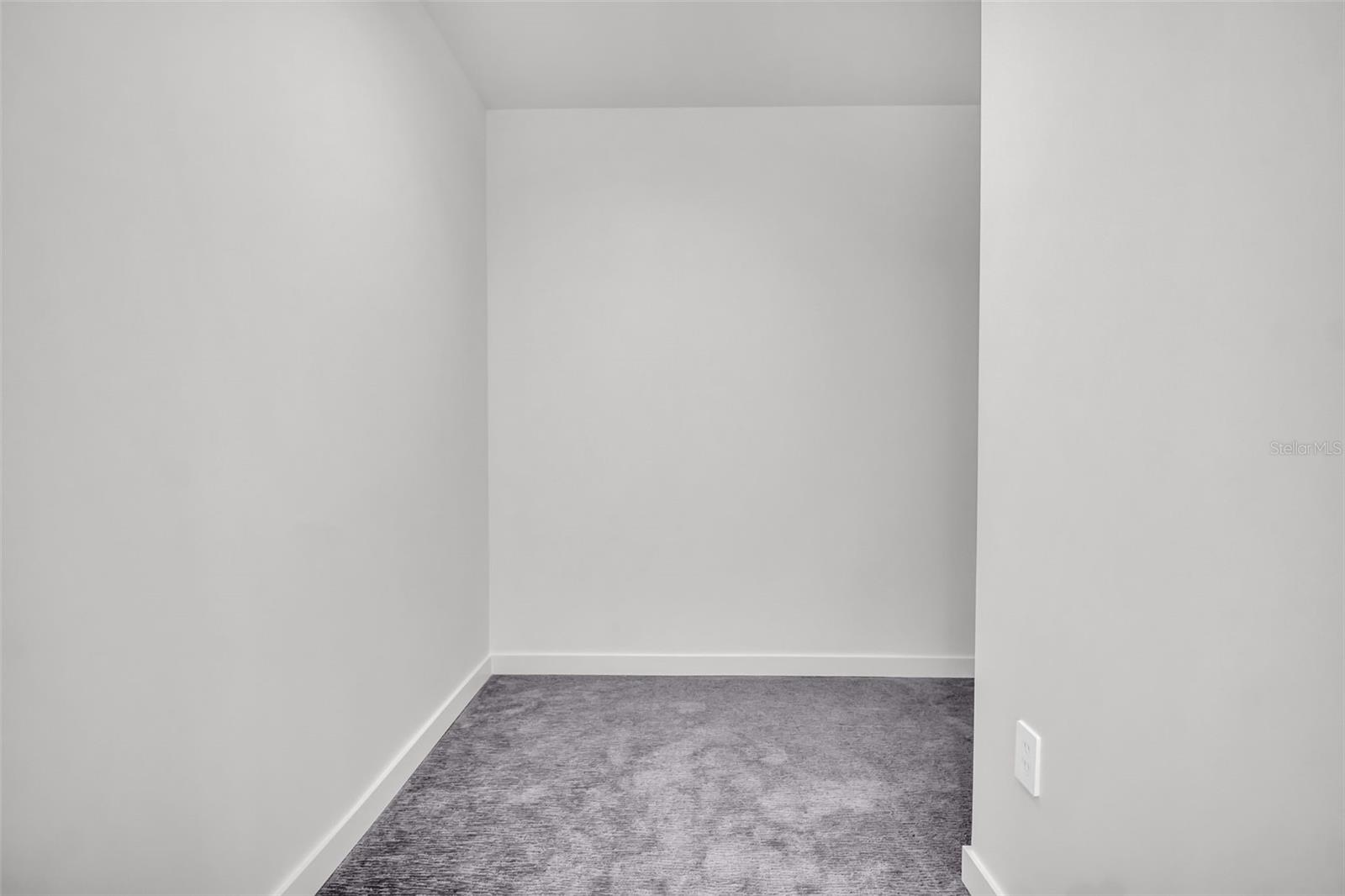 400 CENTRAL AVE #3606