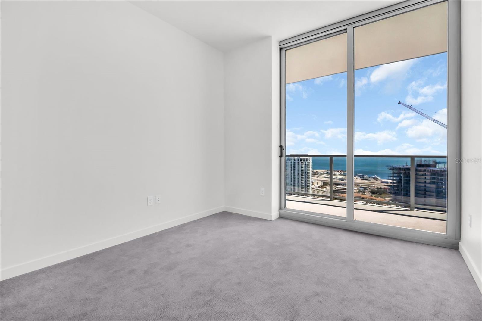 400 CENTRAL AVE #3606