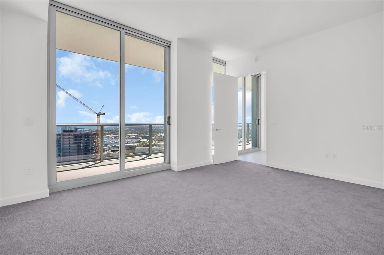 400 CENTRAL AVE #3606