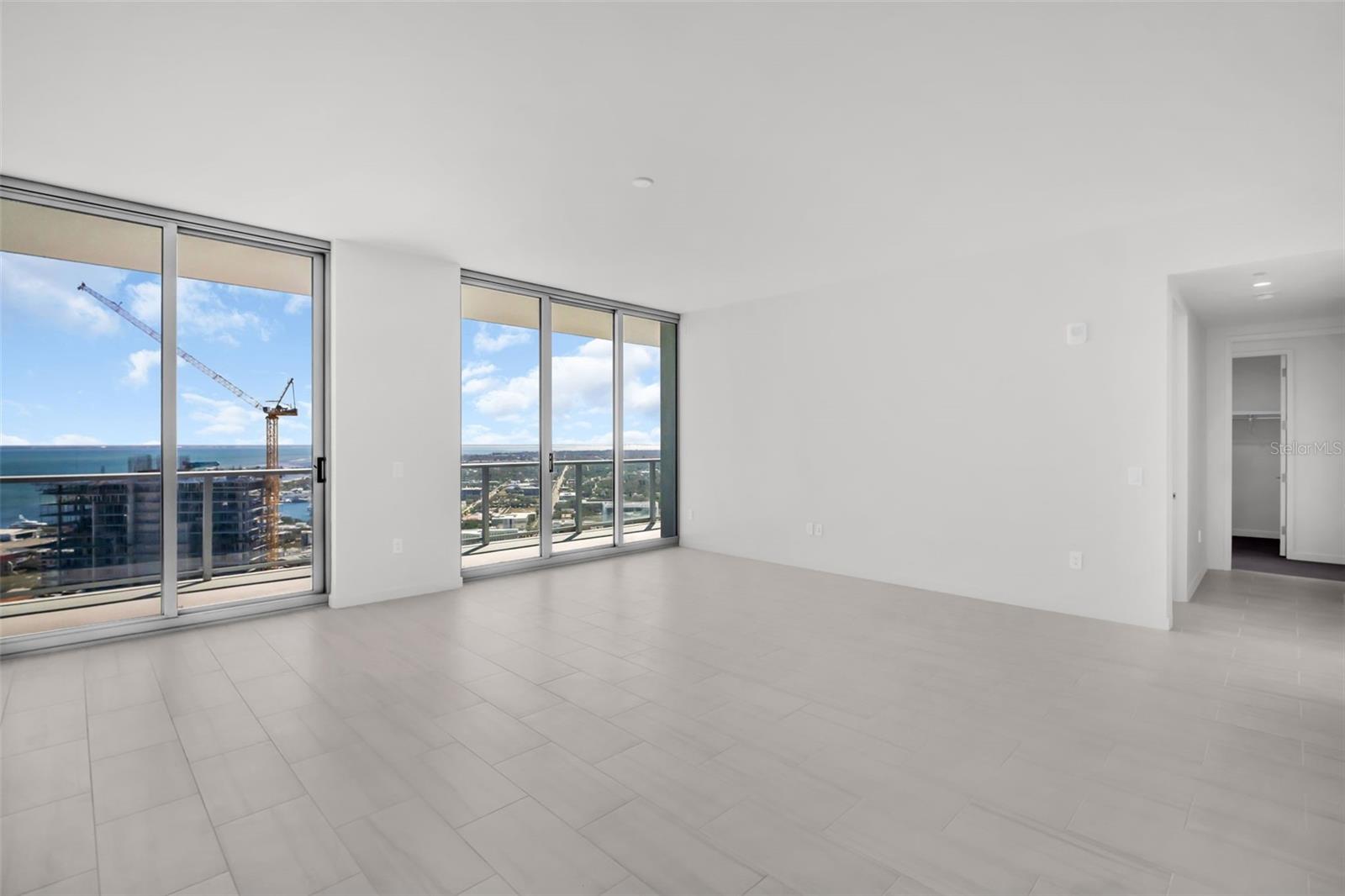 400 CENTRAL AVE #3606
