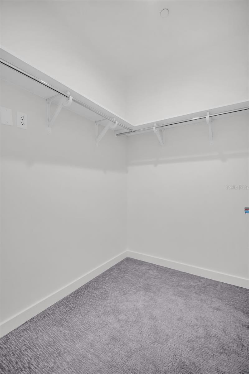 400 CENTRAL AVE #3606