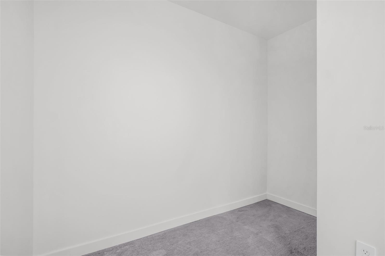 400 CENTRAL AVE #3606