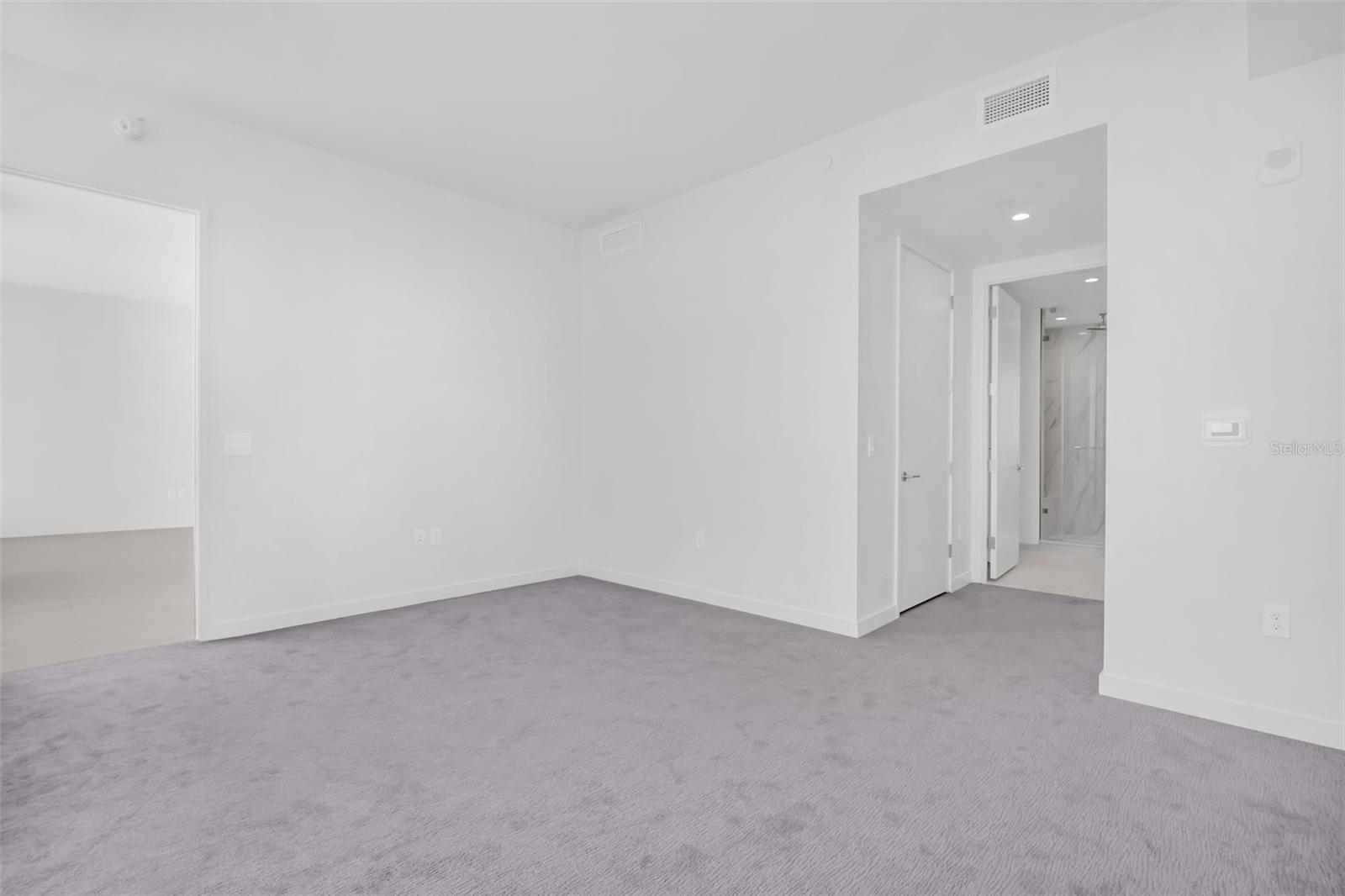 400 CENTRAL AVE #3606