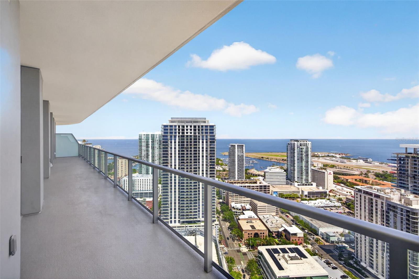 400 CENTRAL AVE #3706