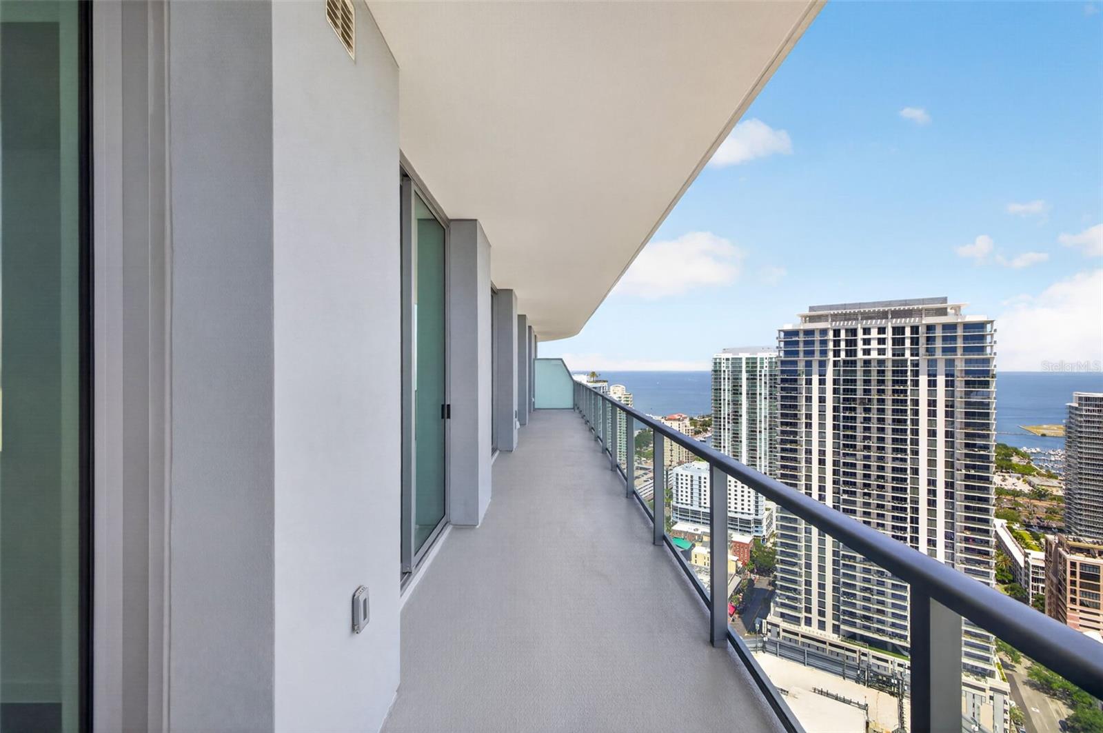 400 CENTRAL AVE #3706