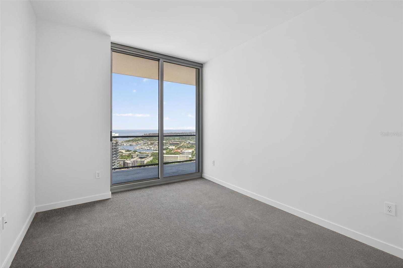 400 CENTRAL AVE #3706