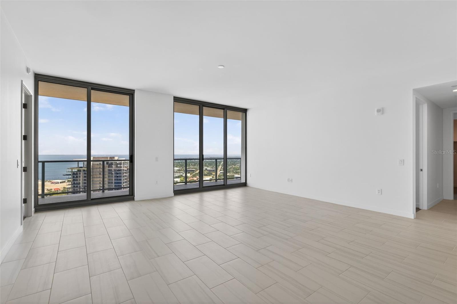 400 CENTRAL AVE #3706