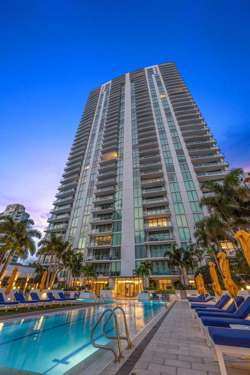 100 1ST AVE N #1603