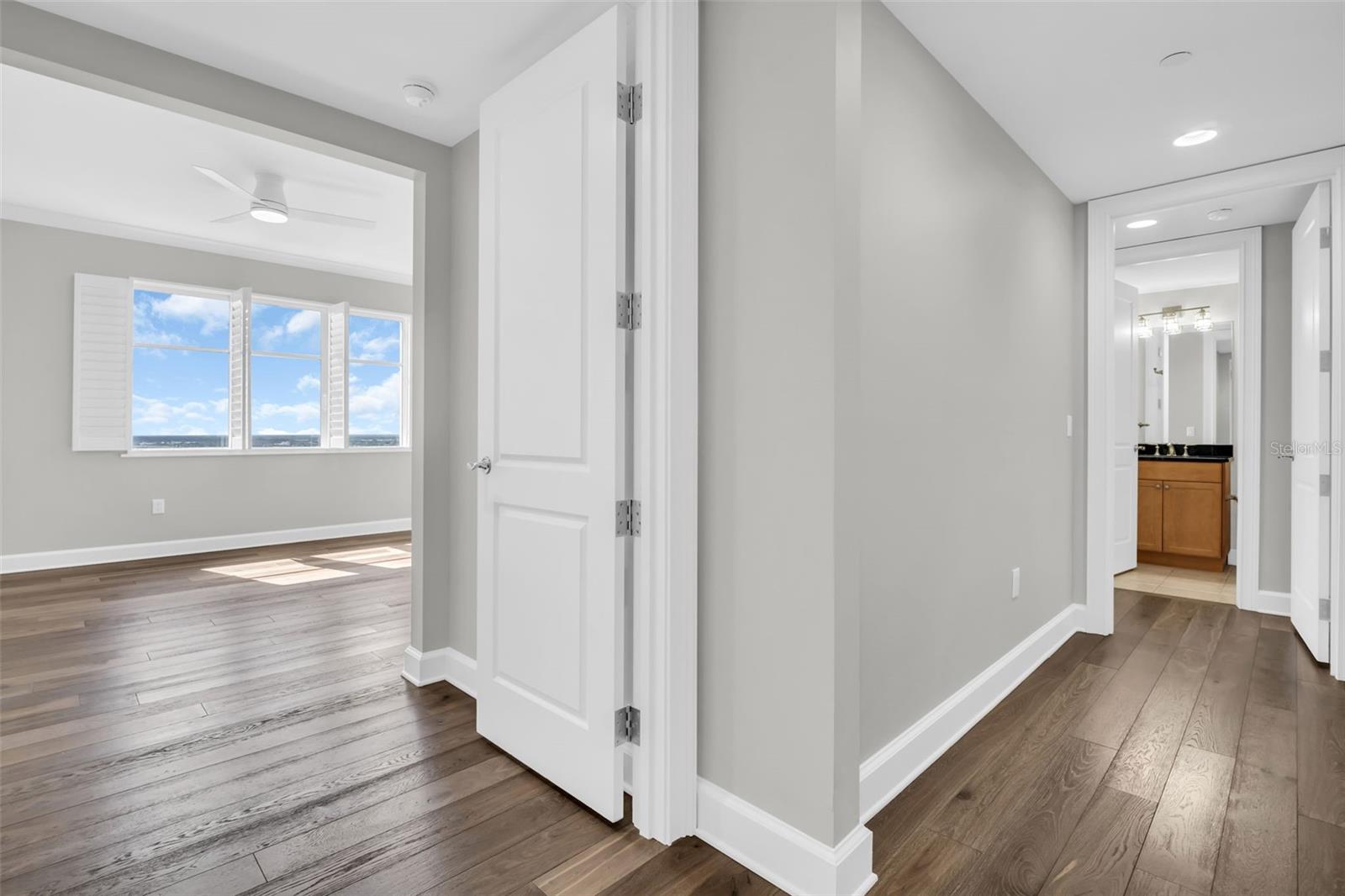 300 BEACH DR NE #2604