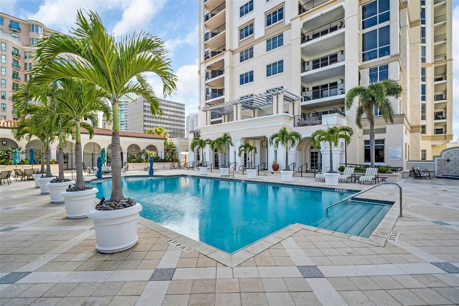 300 BEACH DR NE #2604
