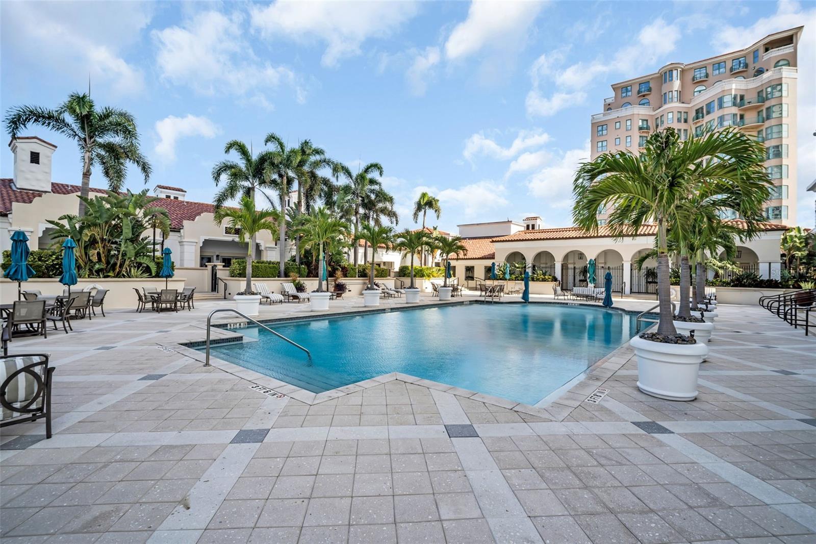 300 BEACH DR NE #2604
