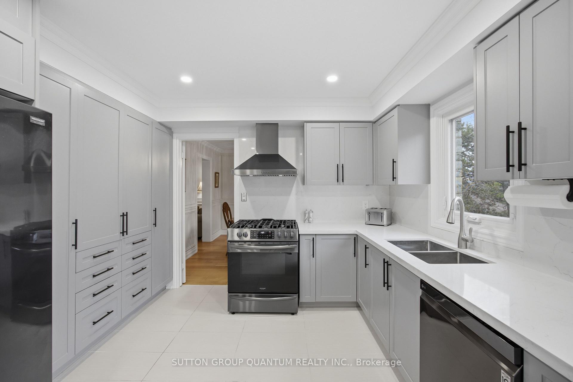 2509 King Forrest Drive