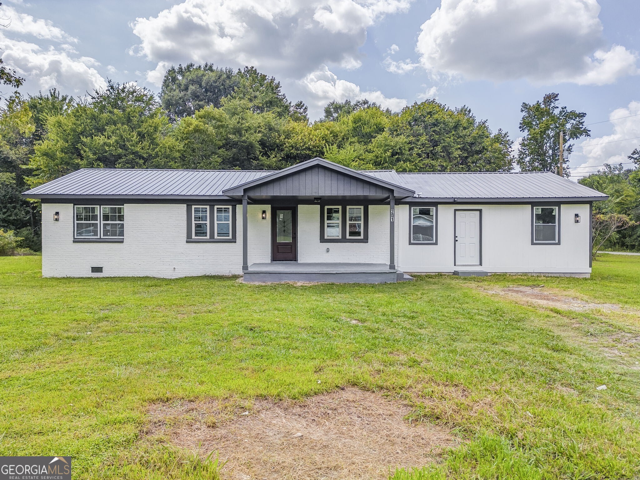 201 Charmin Circle SE