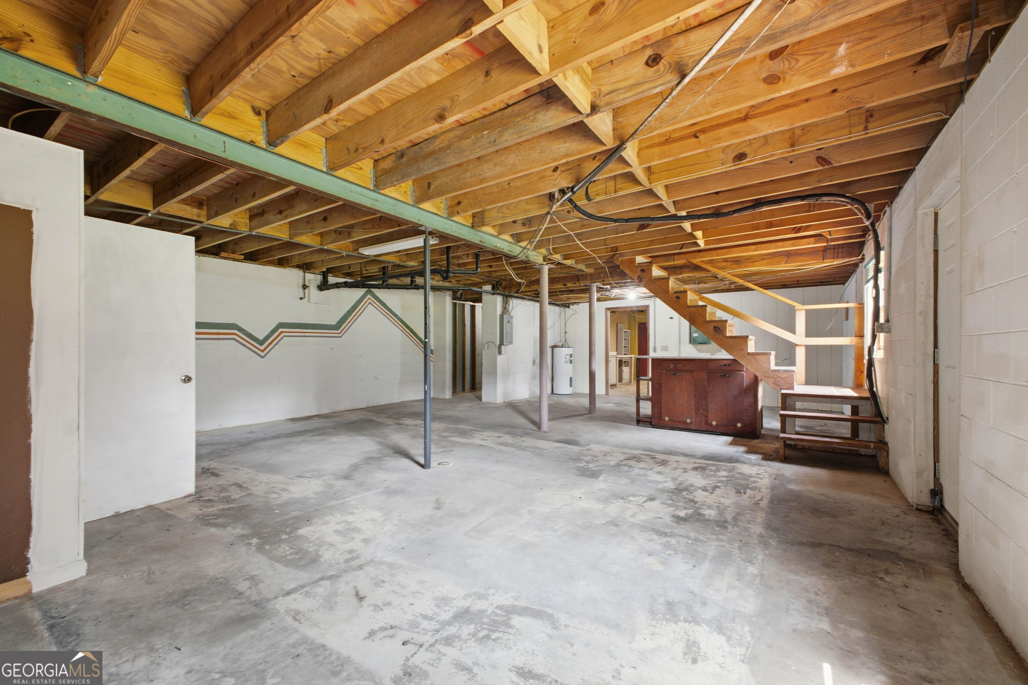 379 Hunt Road NW