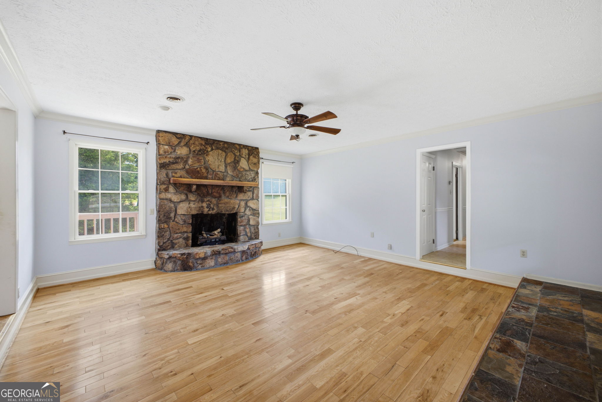 379 Hunt Road NW